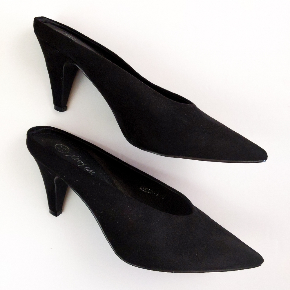 Nastygal Amber point toe mule heel 6